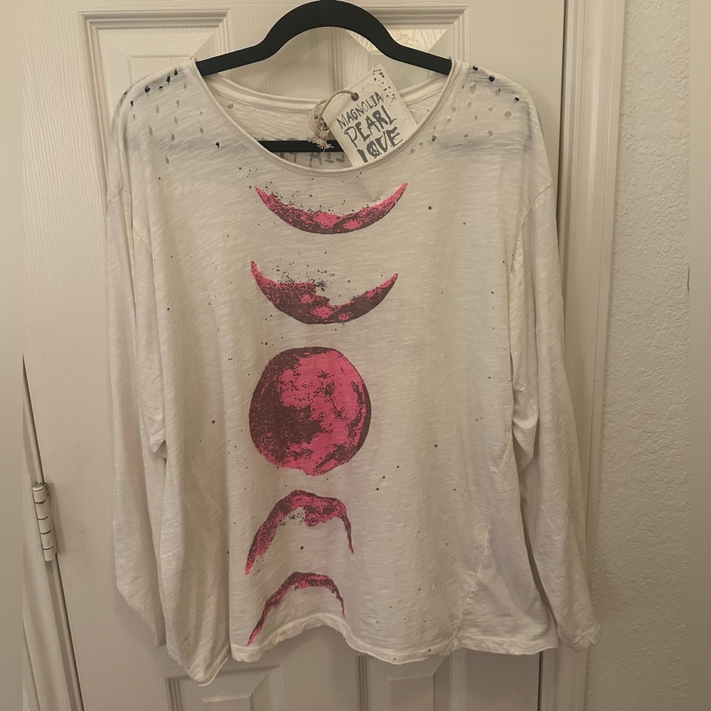 Magnolia Pearl Long Sleeve Top with Pink Lunar Design